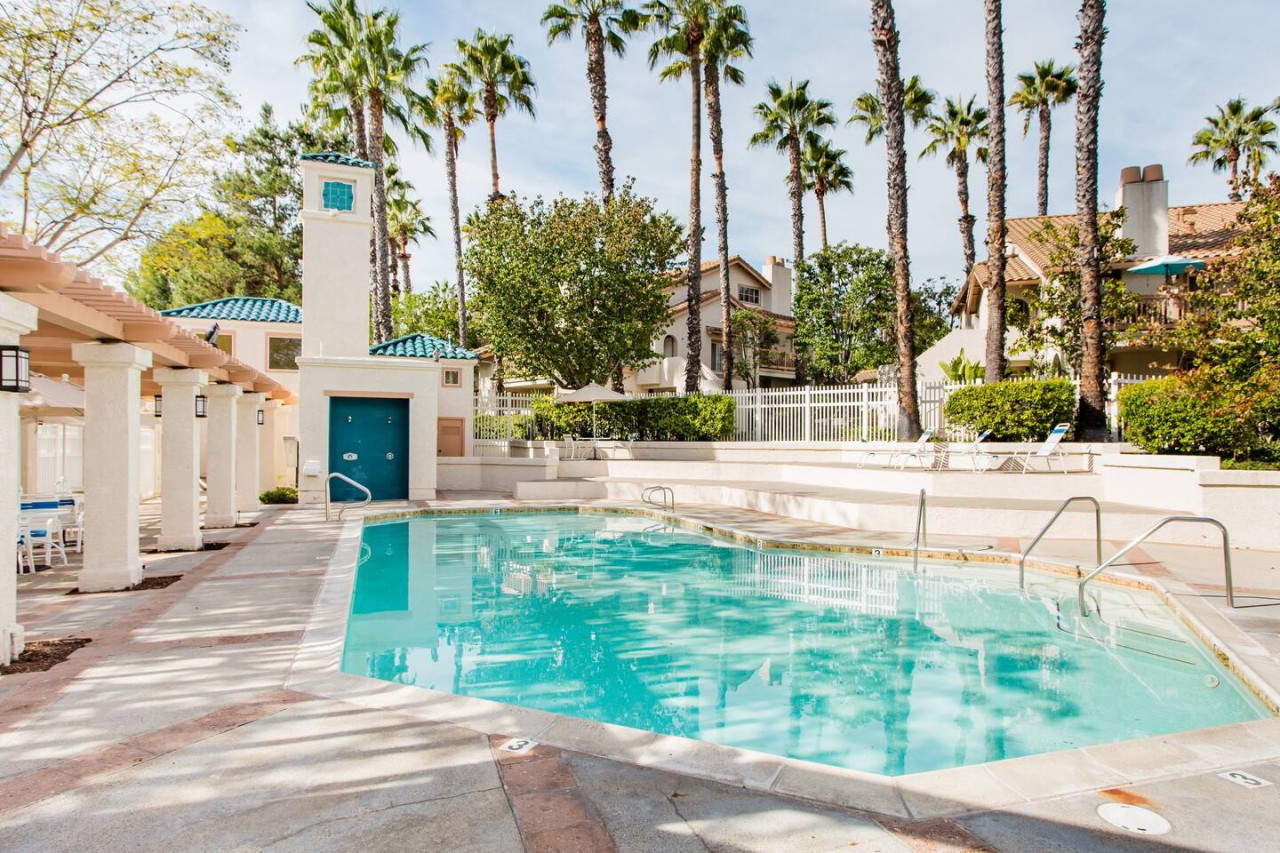 Glamorous Regal Design Home with Private Patio and Garage
